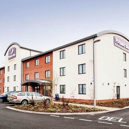 Premier Inn Barrow In Furness Экстерьер фото