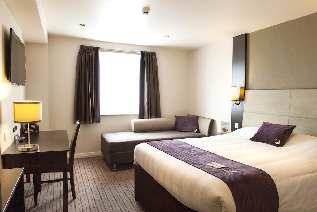 Premier Inn Barrow In Furness Номер фото