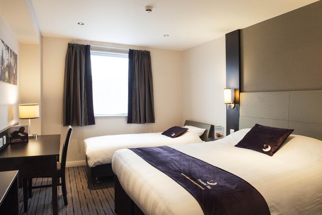 Premier Inn Barrow In Furness Номер фото