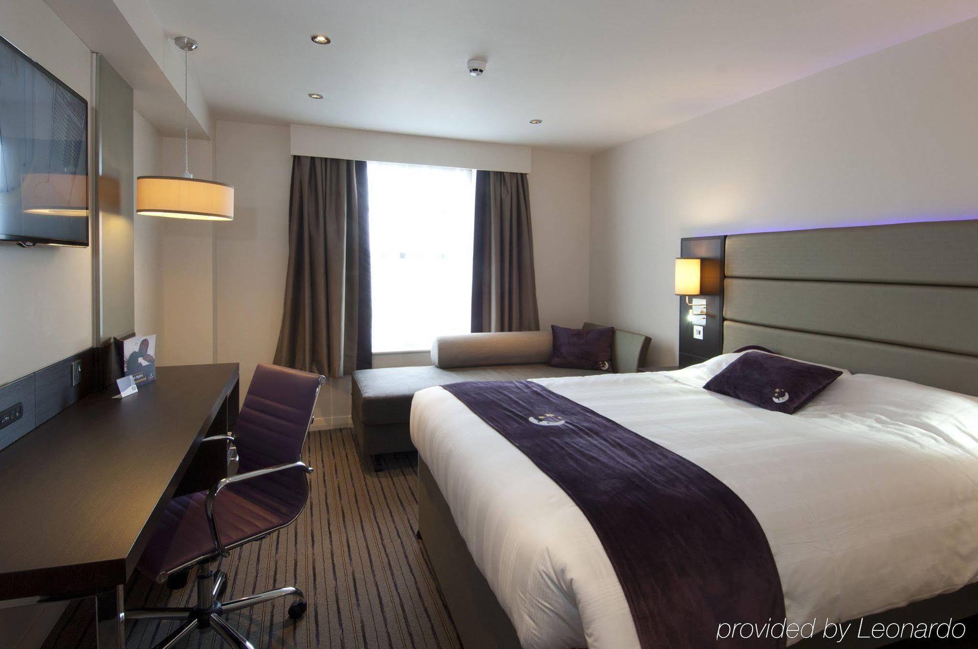 Premier Inn Barrow In Furness Экстерьер фото